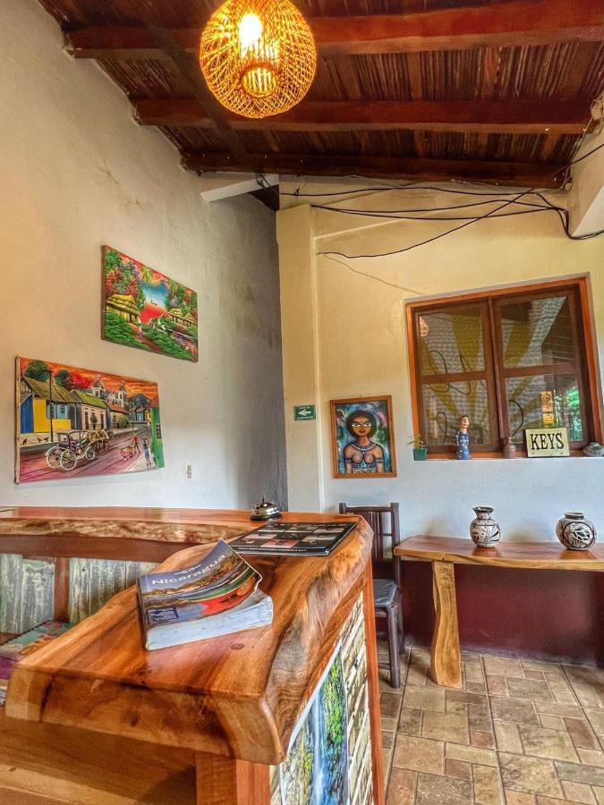 Hotel Al Sole León Екстериор снимка