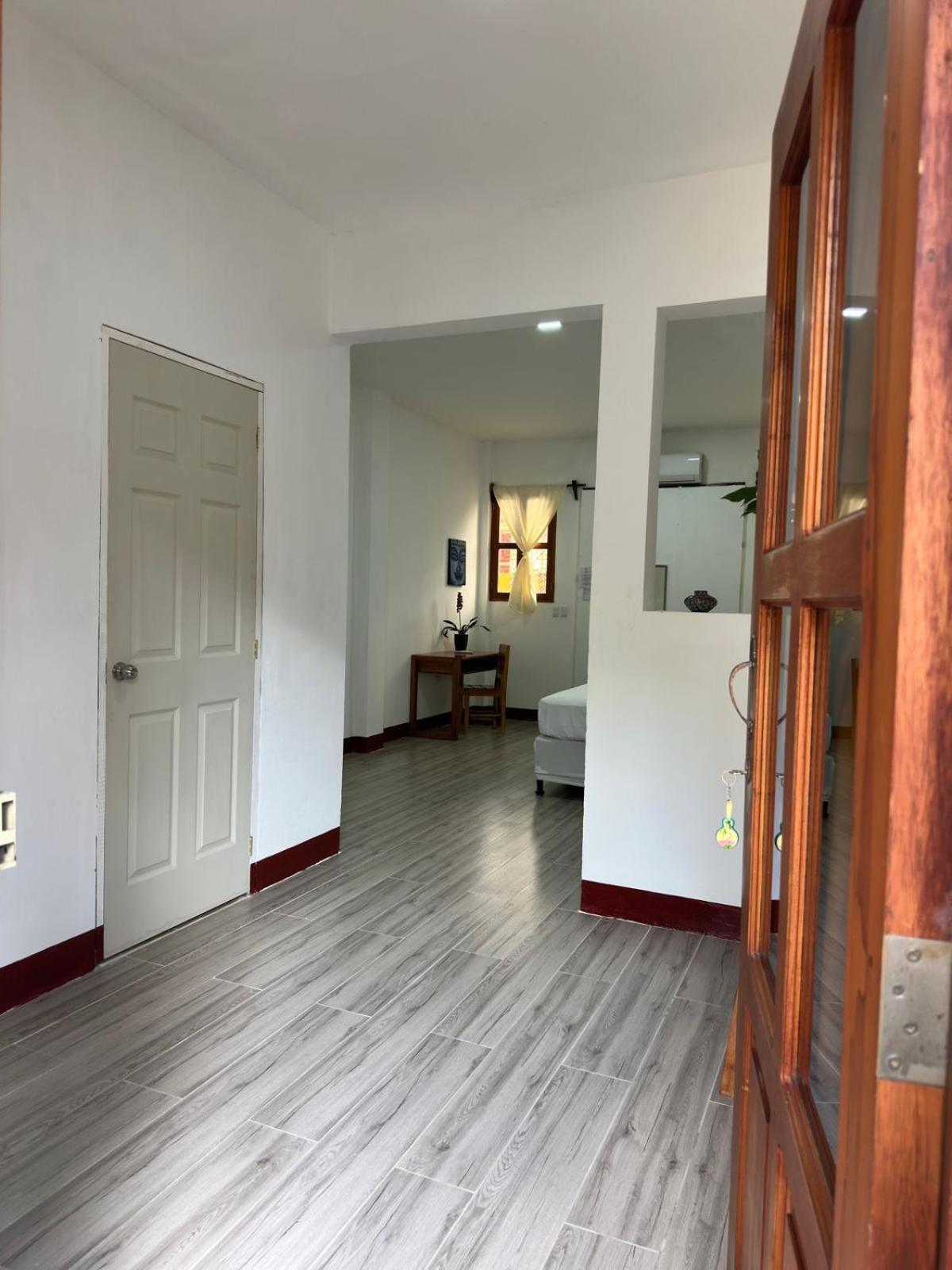 Hotel Al Sole León Екстериор снимка